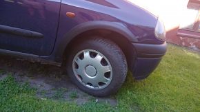 Aletines de plástico para Renault Clio II (1998-2001), antes del facelift, versión de 3 puertas