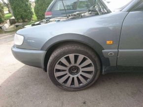 Aletines de plástico para Audi A6 C4 (1994-1997) bočná lišta dverí široká (4,5 cm)